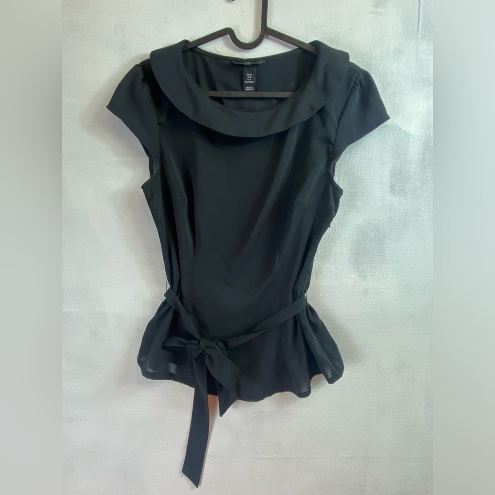 H&M belted blouse with peter pan collar (8)